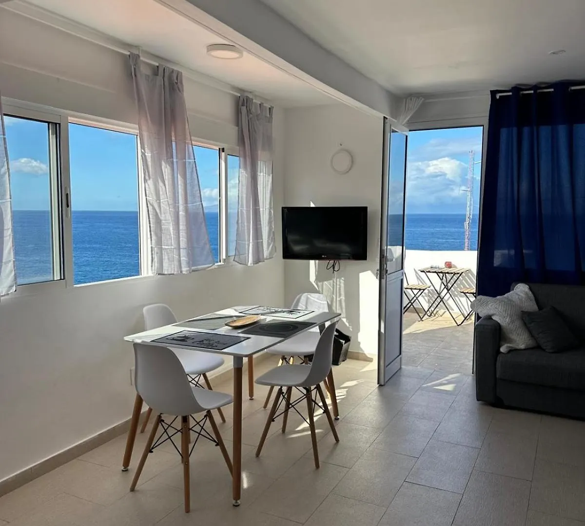 Seaview Apartment Puerto de Santiago  Spain